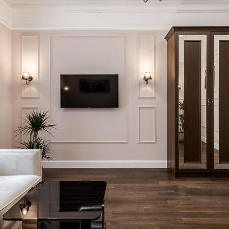לבוב Neoclassic Apartment מראה חיצוני תמונה