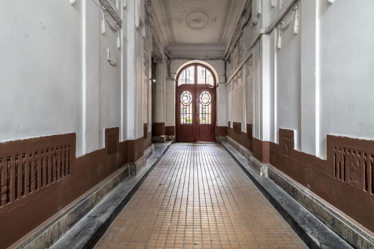 לבוב Neoclassic Apartment מראה חיצוני תמונה